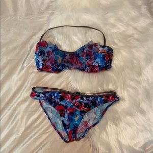 NWT Kenneth Cole floral print bikini swimsuit set